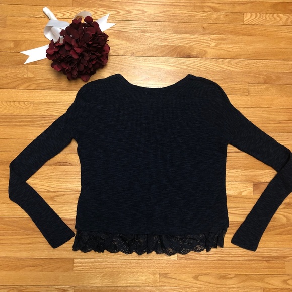 Hollister Sweater Top - Picture 2 of 4